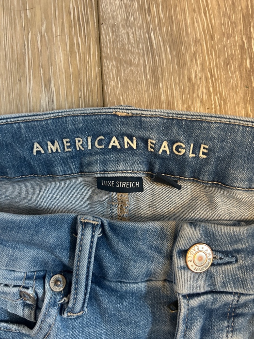 American Eagle Outfitters Distressed Light Blue Skinny Jeans- Great shape! - Picture 5 of 6